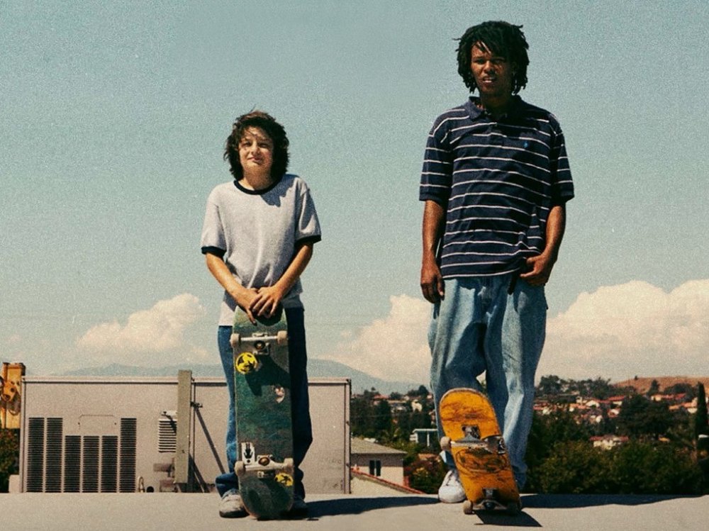 mid90s-2018-005-skaters